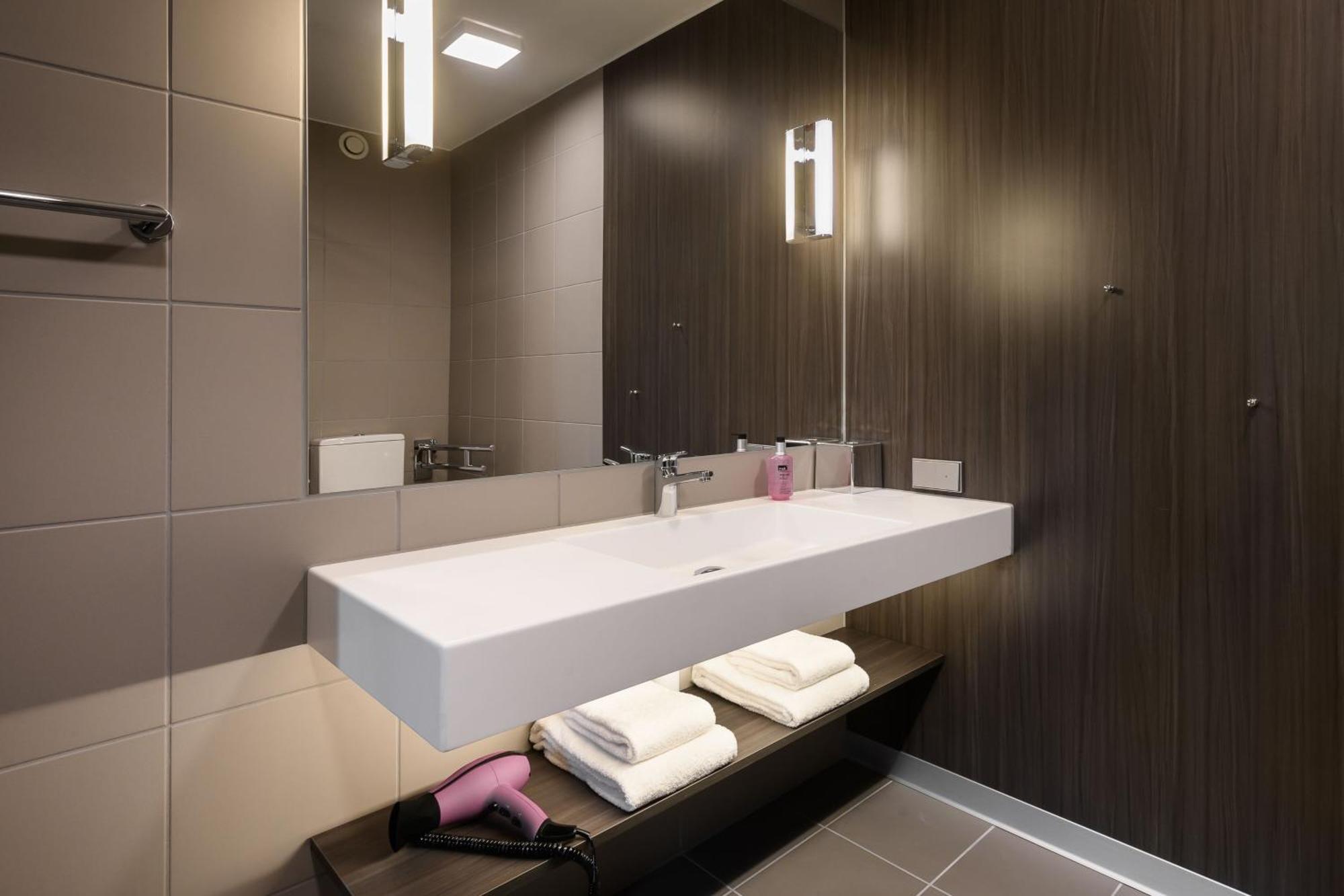 Moxy Neustadt Hotel